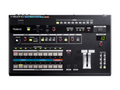 Roland V-800