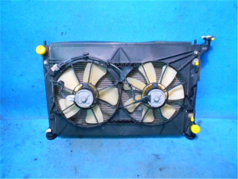 Radiator TOYOTA Wish 2004 CBA-ZNE14 — photo 2