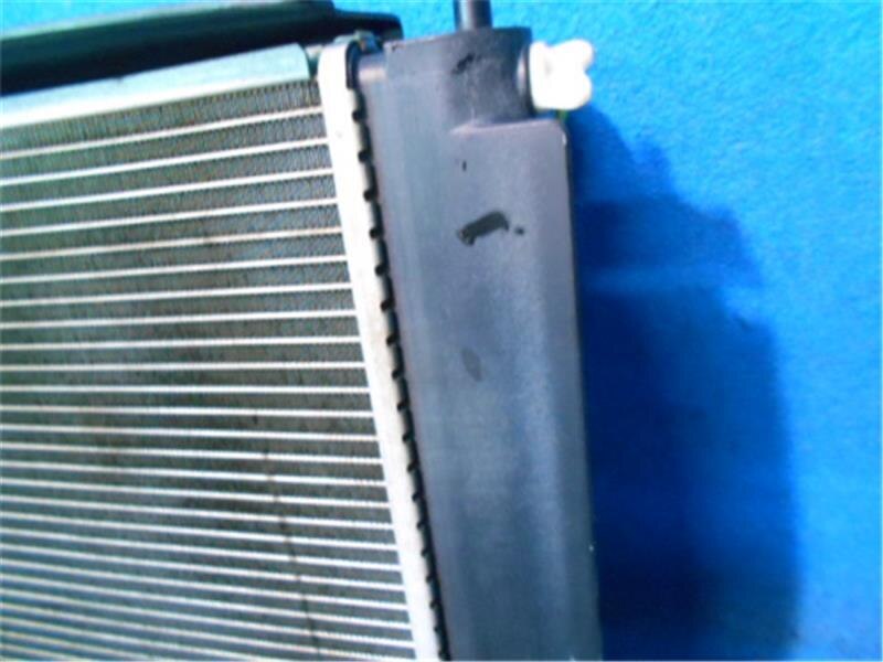 Radiator TOYOTA Wish 2004 CBA-ZNE14 — photo 7