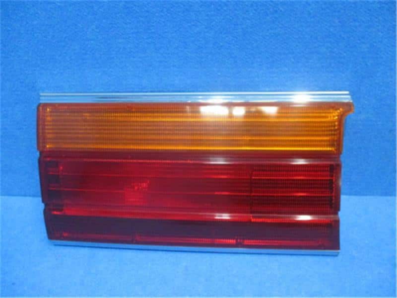 Left Tail Light TOYOTA Crown 1996 KD-LS130W — photo 1
