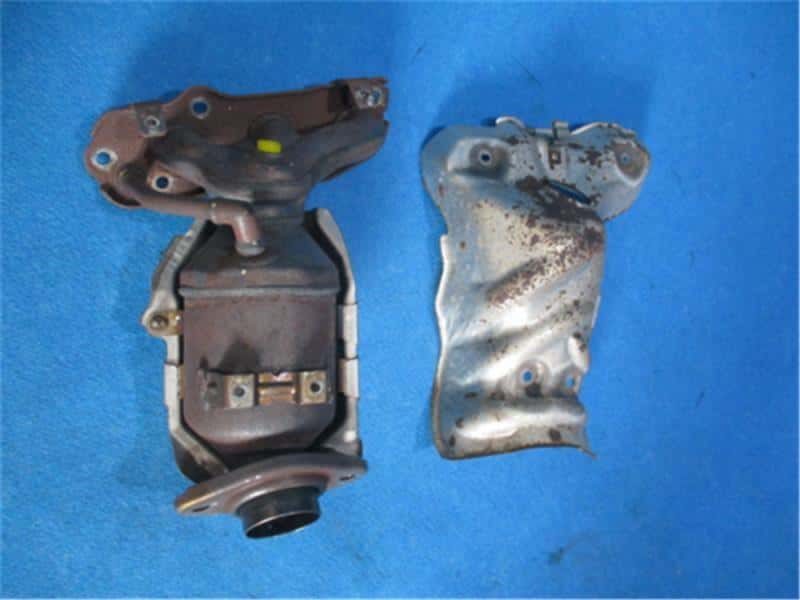 Exhaust Manifold NISSAN March 2019 DBA-NK13 — photo 3