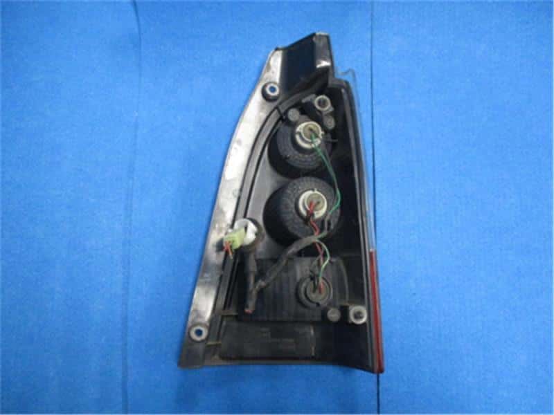 Left Tail Light SUZUKI Chevrolet_ 2009 ABA-ME34S 3567082H02 — photo 2