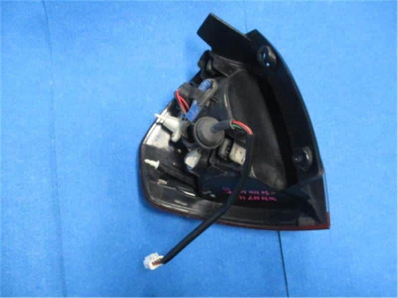 Right Tail Light NISSAN Wingroad 2002 UA-WHNY11 26550WE025 — photo 2