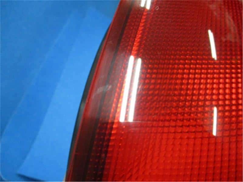 Right Tail Light NISSAN Wingroad 2002 UA-WHNY11 26550WE025 — photo 4
