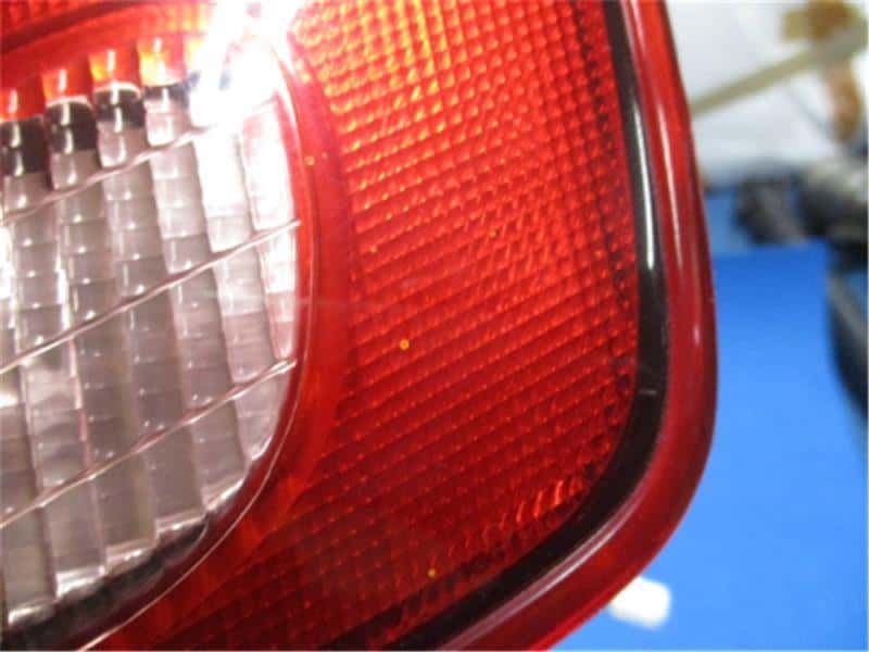 Right Tail Light NISSAN Wingroad 2002 UA-WHNY11 26550WE025 — photo 6