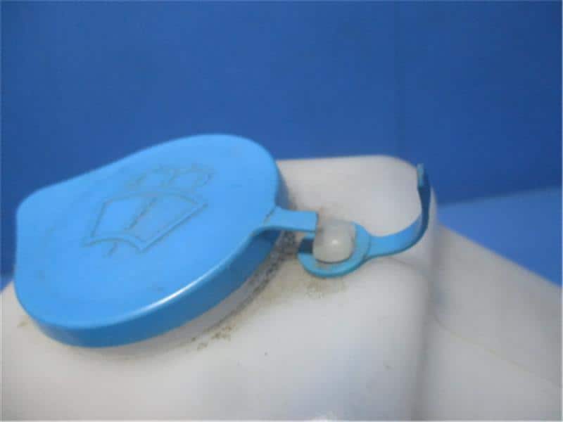 Windshield Washer Reservoir Tank HONDA Step Wagon 2003 UA-RF6 — photo 3