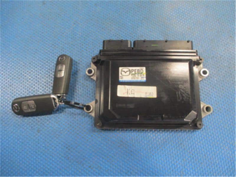Engine Control Unit / ECU MAZDA CX-5 2013 DBA-KEEAW PEBD18881D — photo 1