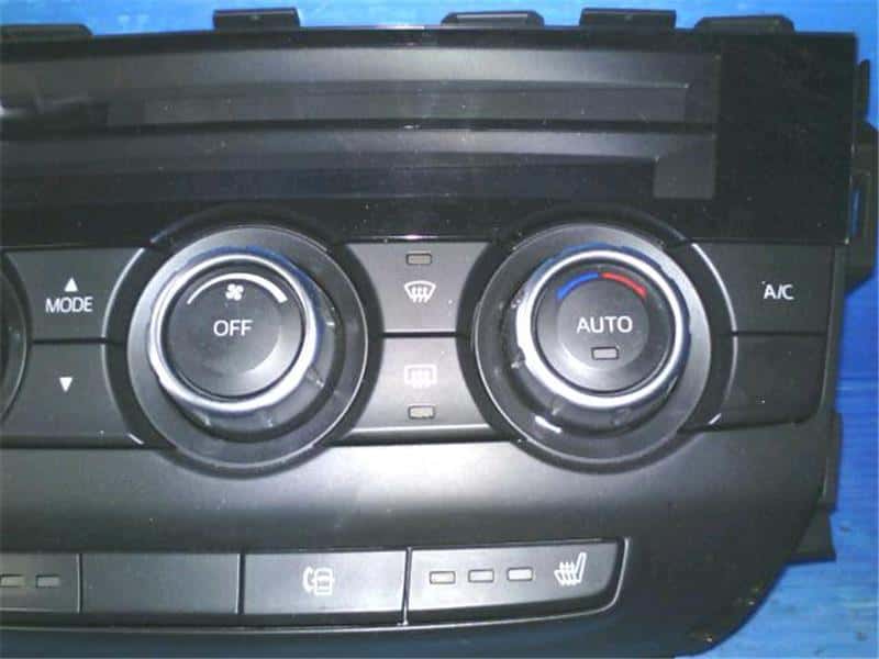 A/C & Heater Control panel MAZDA CX-5 2013 LDA-KE2AW — photo 3