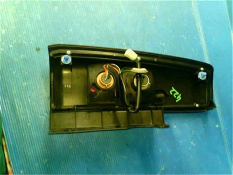 Right Tail Light SUZUKI Jimny 2018 ABA-JB23W 3565081A00 — photo 3