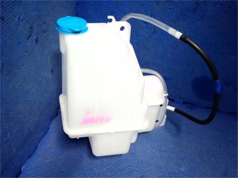 Windshield Washer Reservoir Tank SUZUKI Every 2018 HBD-DA17V 3845064P00 — photo 1