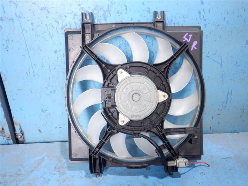 Radiator Cooling Fan SUBARU Forester 2016 DBA-SJ5 — photo 1