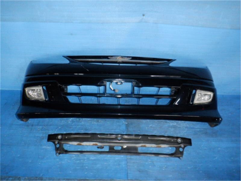 Front Bumper TOYOTA Estima 2000 GH-MCR40 — photo 1