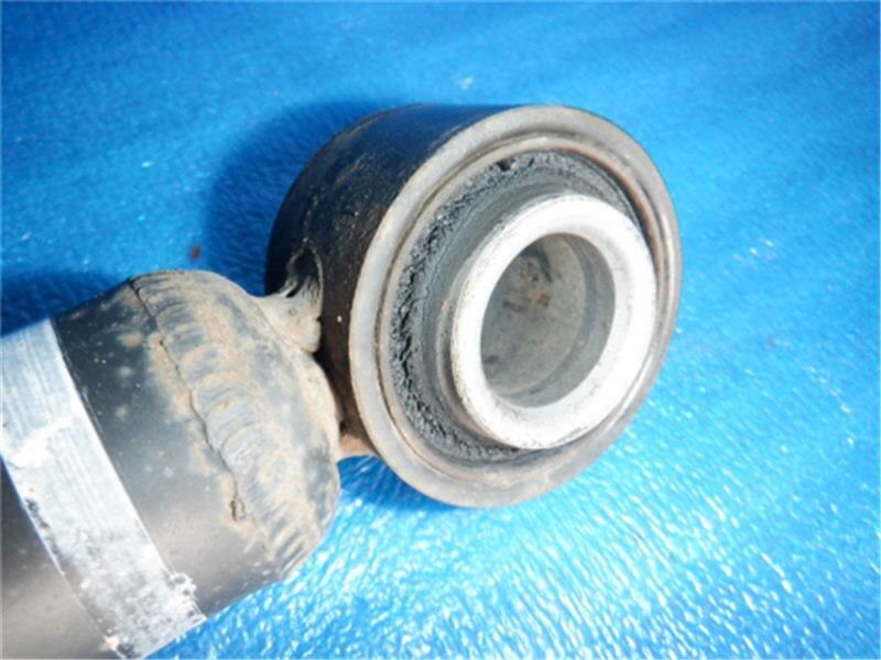 Rear Right Shock Absorber TOYOTA Estima 2000 GH-MCR40 — photo 2