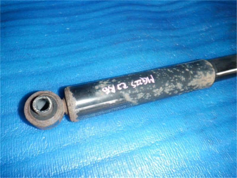 Rear Right Shock Absorber NISSAN Moco 2009 DBA-MG22 — photo 3