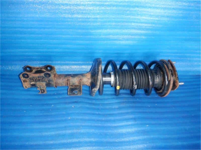 Front Left Strut Assembly SUZUKI Escudo 2005 CBA-TD54W 4160264J01 — photo 1