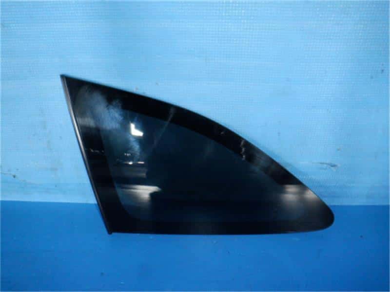 Left Quarter Glass SUBARU Levorg 2018 DBA-VM4 65210VA151 — photo 1
