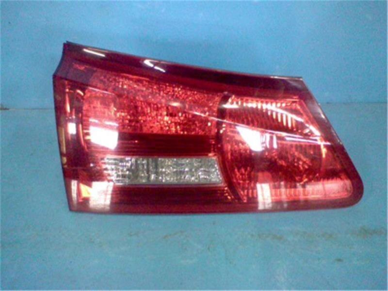 Left Tail Light TOYOTA Lexus is 2007 DBA-GSE25 — photo 1