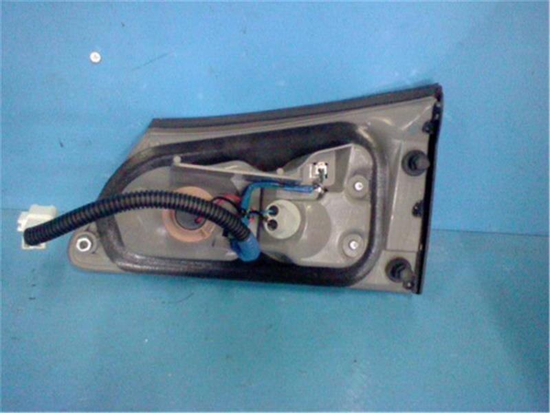 Left Tail Light TOYOTA Lexus is 2007 DBA-GSE25 — photo 2