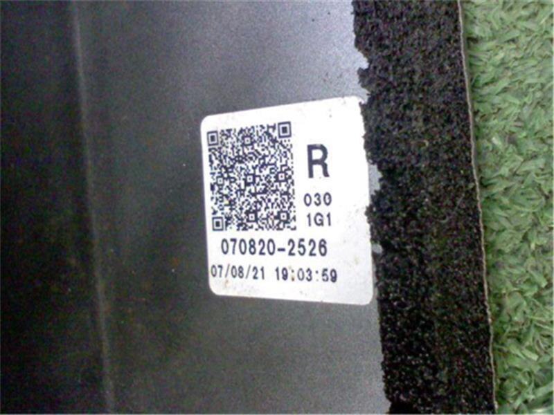 Right Side Step TOYOTA Lexus is 2007 DBA-GSE25 — photo 6
