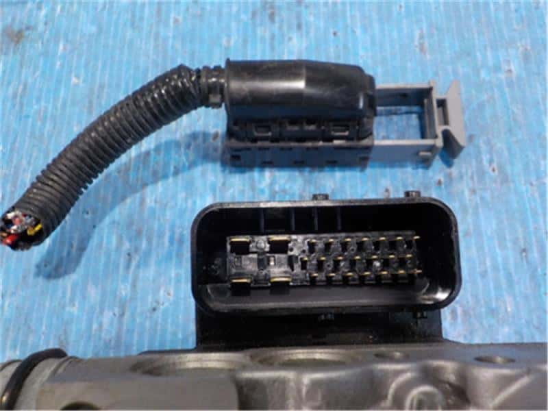 ABS Control Module HONDA Fit 2013 DBA-GE7 — photo 2