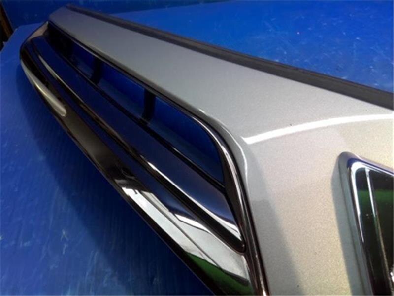 Radiator Grille TOYOTA Estima 2010 DBA-ACR55 — photo 3