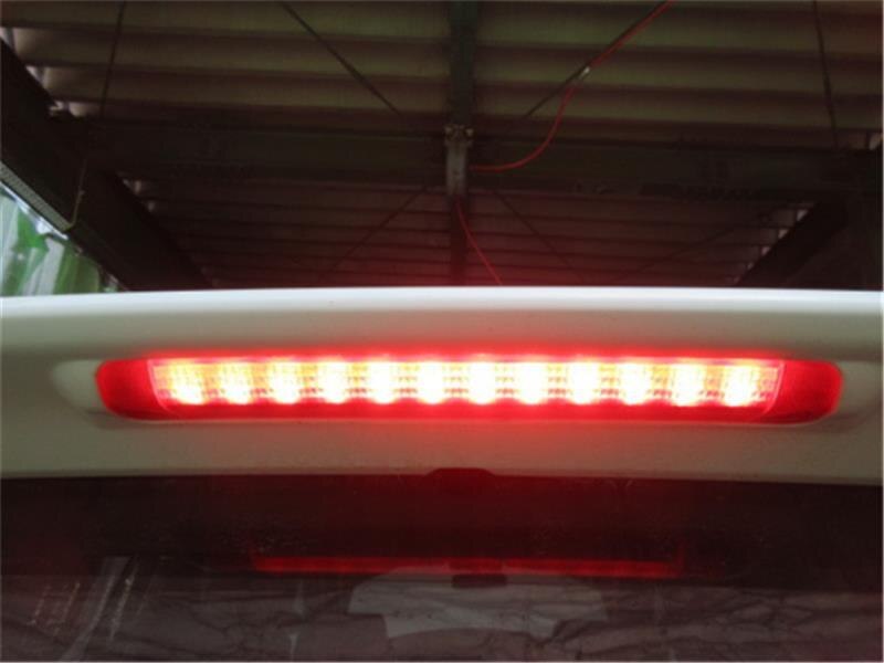Light TOYOTA Noah 2003 TA-AZR65 — photo 2