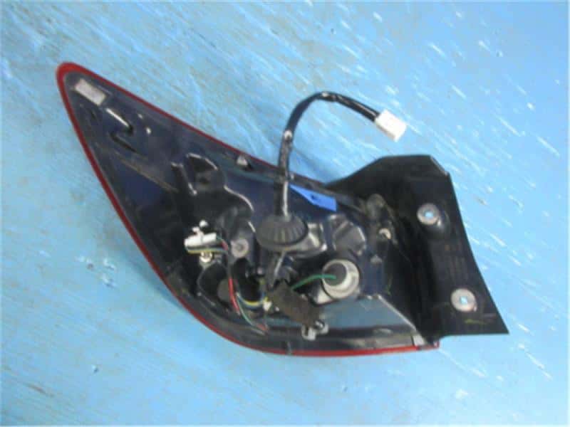 Right Tail Light MAZDA Demio 2015 LDA-DJ5AS D09L51150D — photo 2