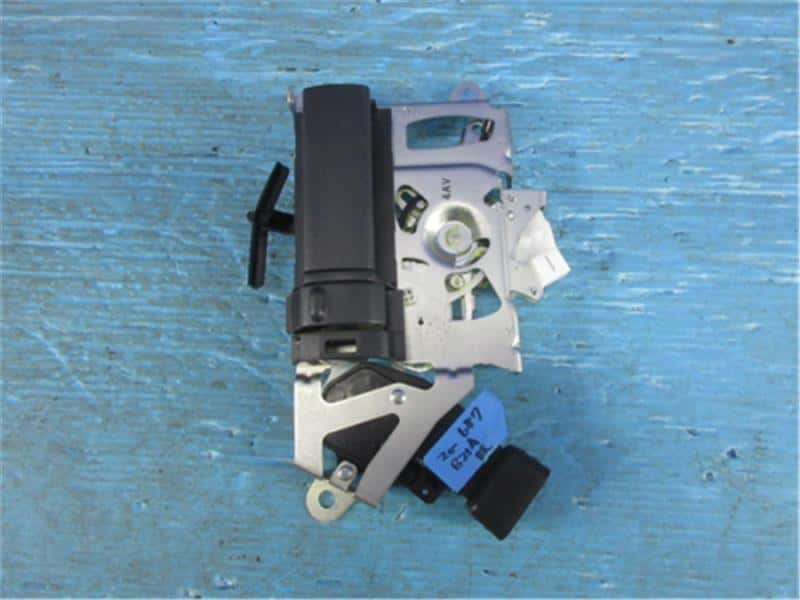 Rear Right Door Lock Actuator NISSAN Roox 2014 DBA-B21 — photo 1