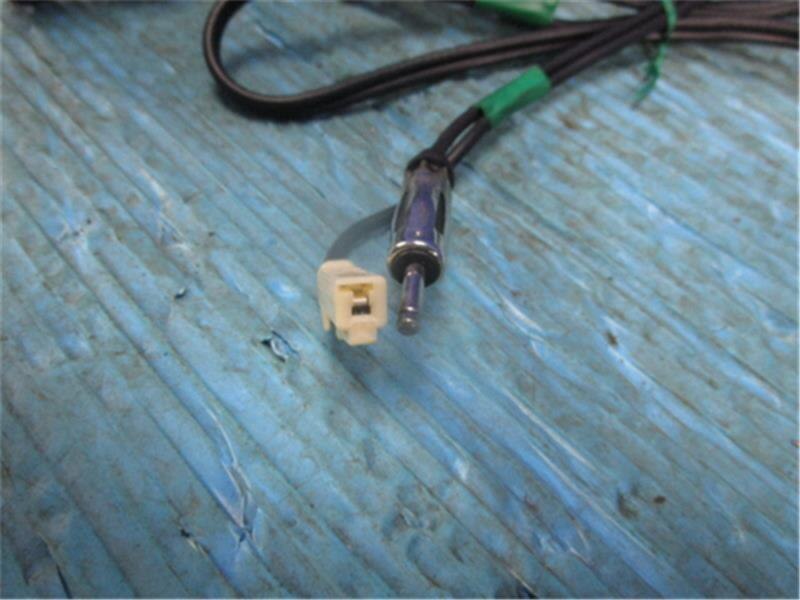 Antenna TOYOTA Raum 2003 UA-NCZ25 — photo 2