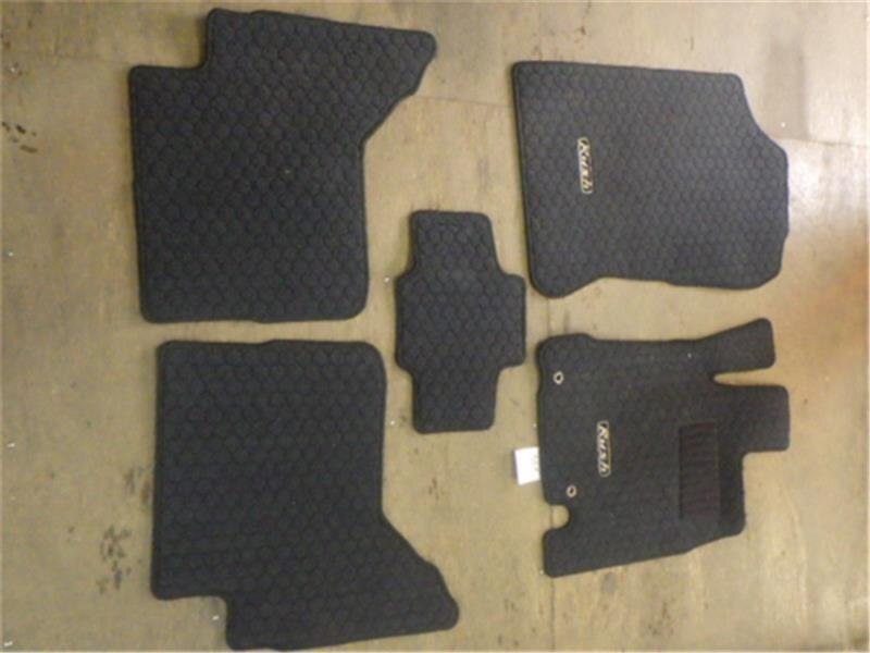 Floor Mat TOYOTA Rush 2014 ABA-J210 — photo 1