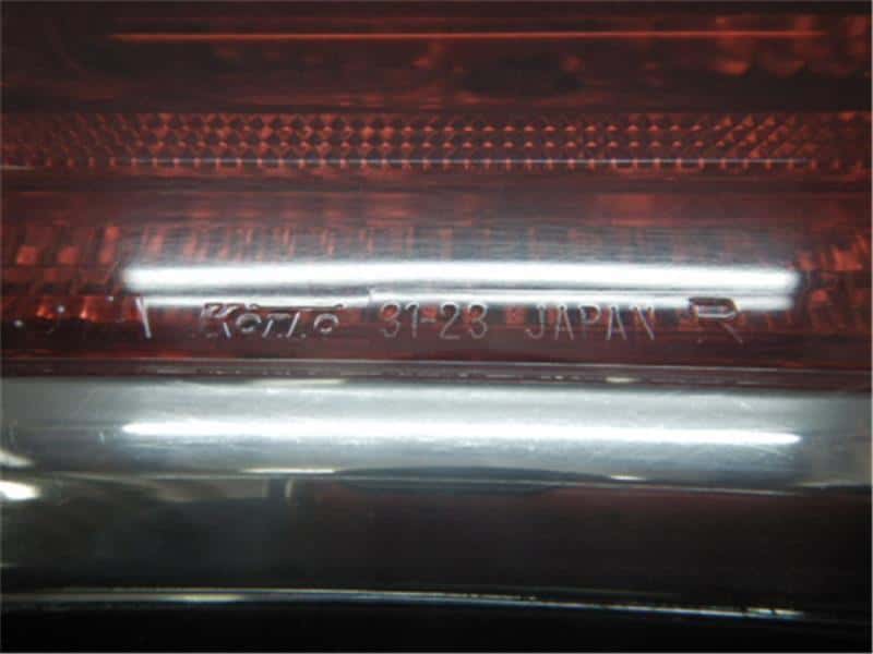Right Tail Light TOYOTA Crown 2000 GH-JZS173W 8158131020 — photo 2