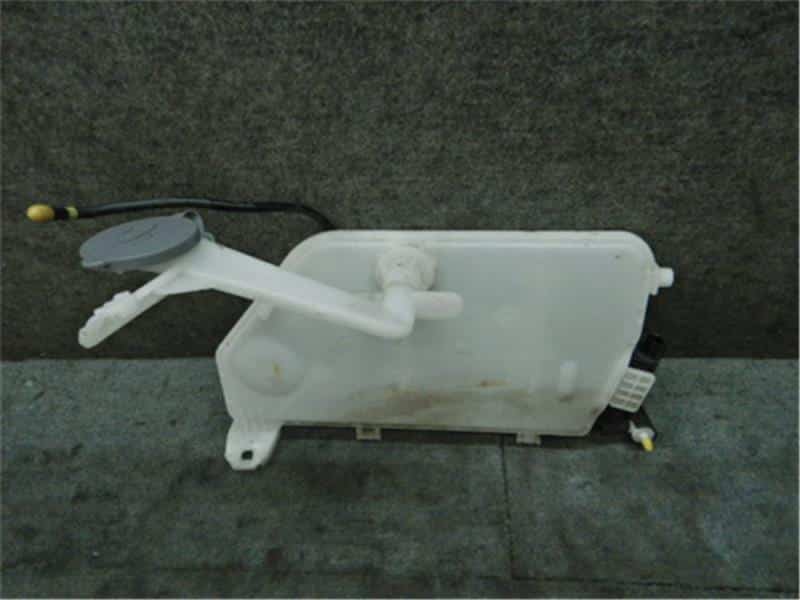 Windshield Washer Reservoir Tank MITSUBISHI Ek space 2015 DBA-B11A — photo 1
