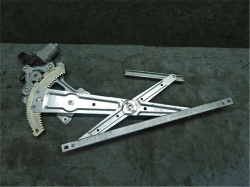 Front Left Door Window Regulator MITSUBISHI eK Wagon 2003 UA-H81W — photo 1