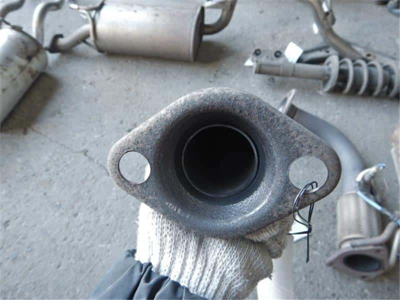 Exhaust Center Muffler MITSUBISHI Delica D2 2012 DBA-MB15S — photo 3