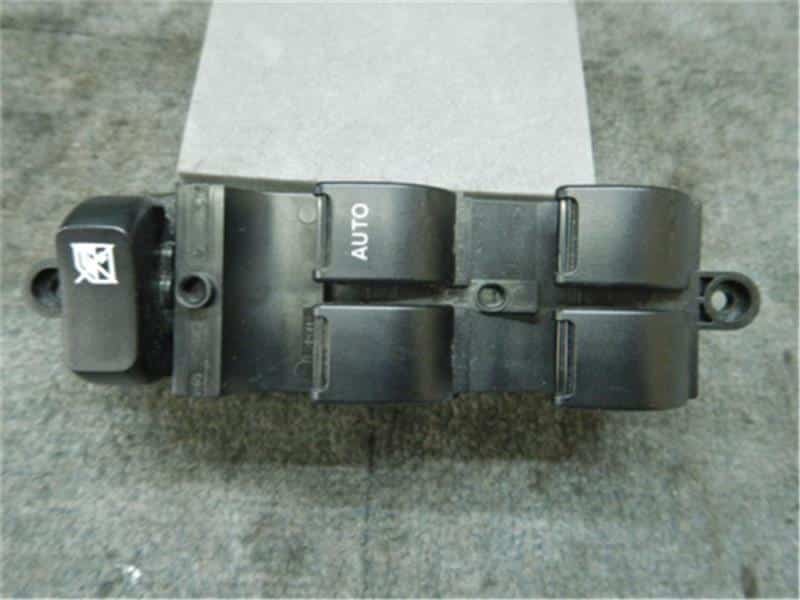 Power Window Switch MITSUBISHI Delica D2 2012 DBA-MB15S — photo 1