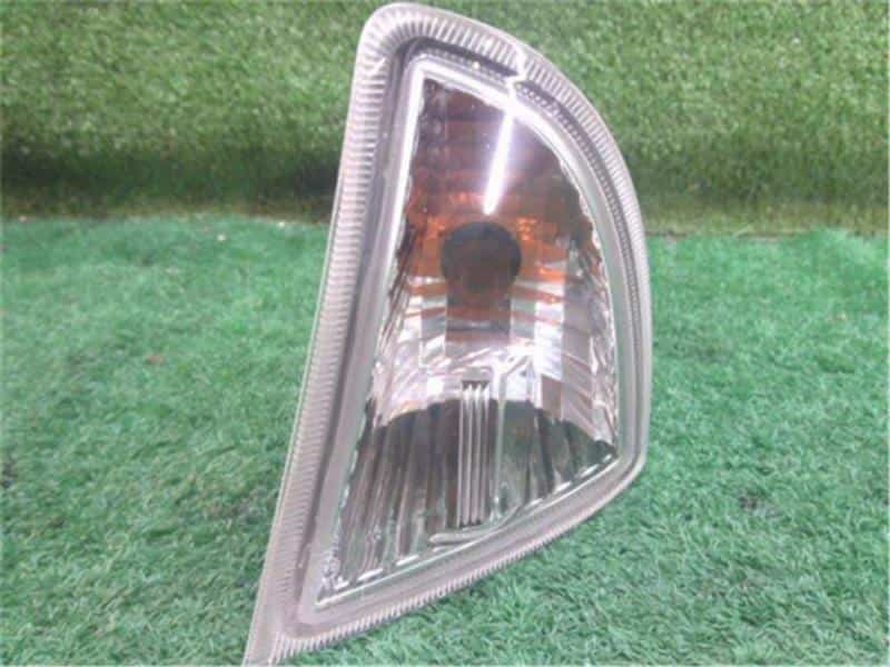 Turn Signal Light TOYOTA Aqua 2012 DAA-NHP10 — photo 2