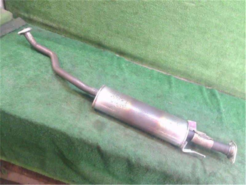 Exhaust Center Muffler NISSAN Tiida Latio 2007 DBA-SNC11 — photo 1