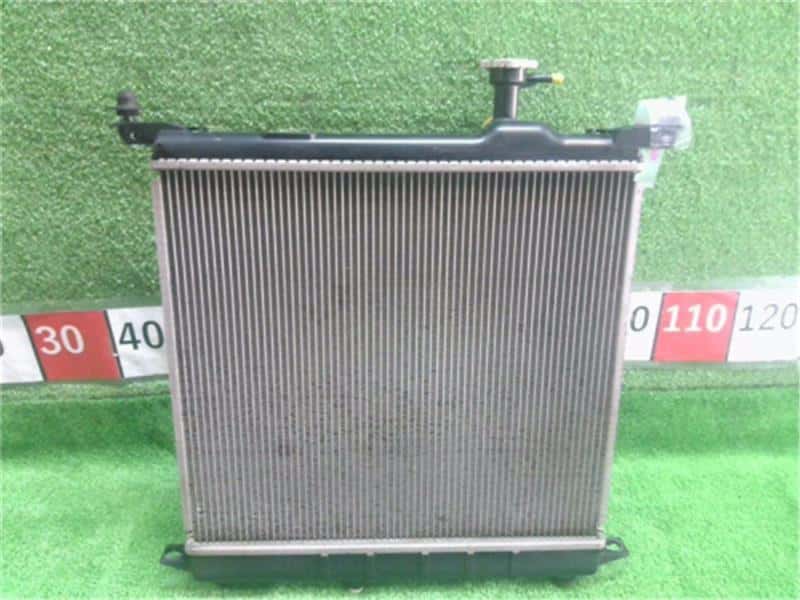 Radiator NISSAN Note 2013 DBA-NE12 — photo 1