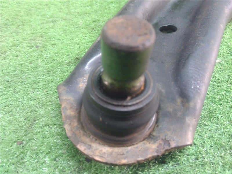 Front Left Lower Control Arm MAZDA Demio 2013 DBA-DE3AS — photo 2