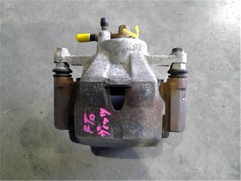 Front Right Brake Caliper TOYOTA Vitz 2007 DBA-KSP90 — photo 1