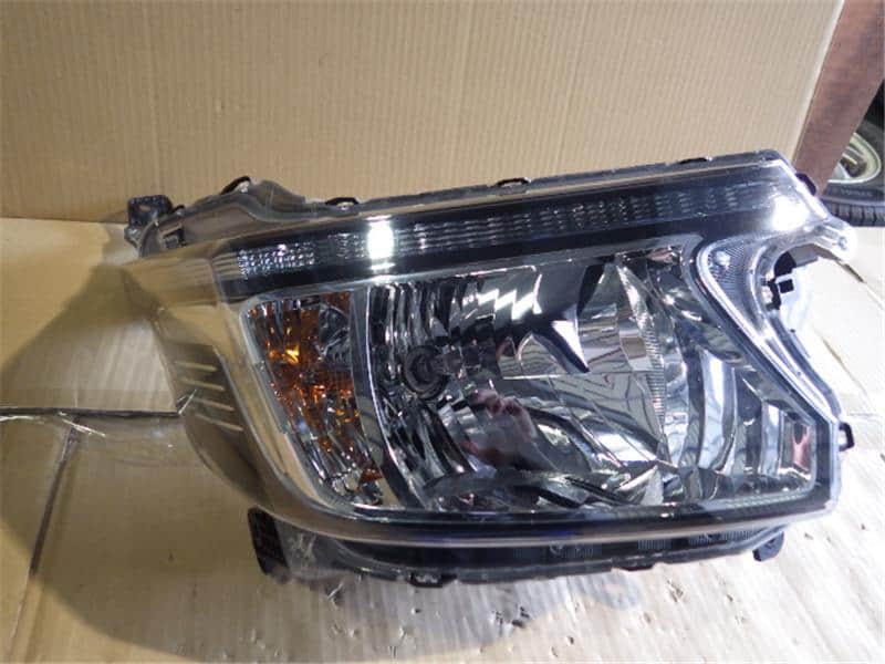 Right Headlight HONDA N-wgn 2015 DBA-JH2 — photo 1