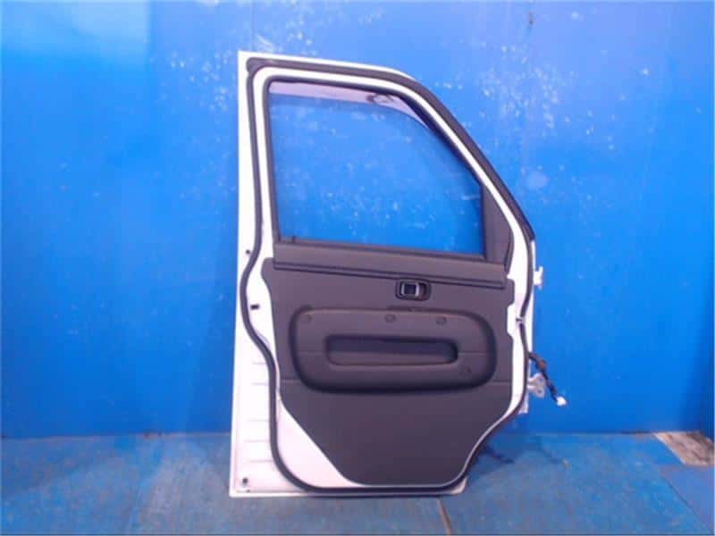 Front Left Door Assembly DAIHATSU Hijet 2019 EBD-S331V — photo 2