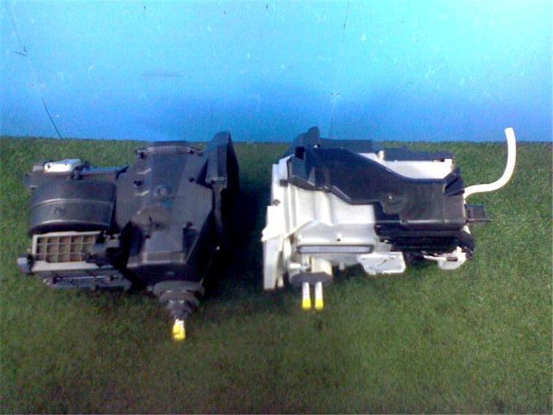 Other Exterior Parts TOYOTA Land Cruiser 1998 GF-UZJ100 — photo 1