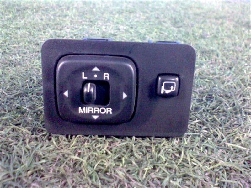 Switch TOYOTA Land Cruiser 1998 GF-UZJ100 — photo 1