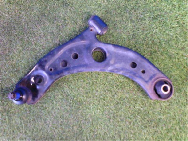 Front Left Lower Control Arm TOYOTA Roomy 2018 DBA-M910A — photo 1