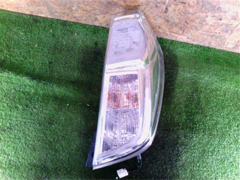 Right Tail Light NISSAN Roox 2015 DBA-B21 — photo 1