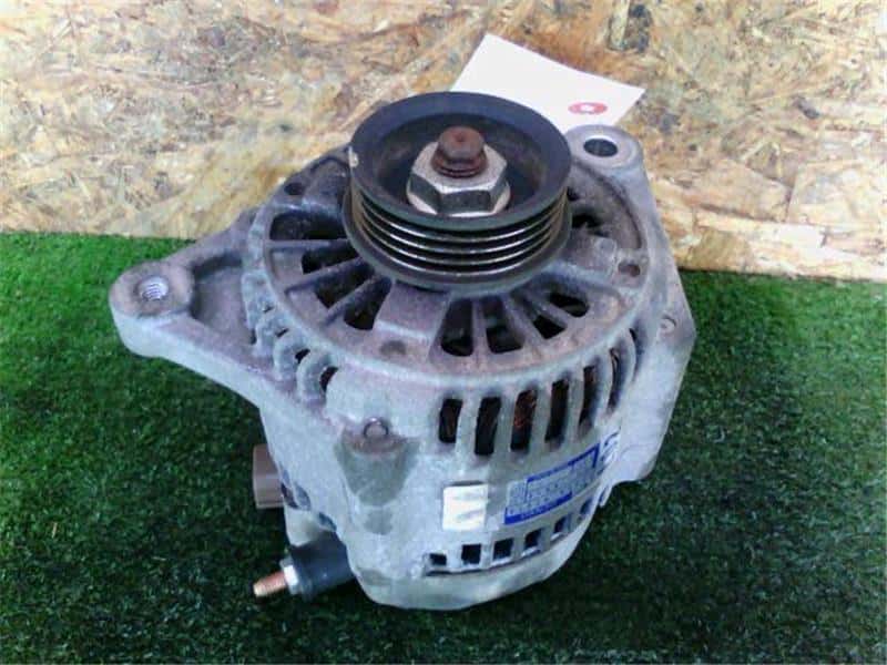 Alternator DAIHATSU Tanto 2010 CBA-L385S — photo 1