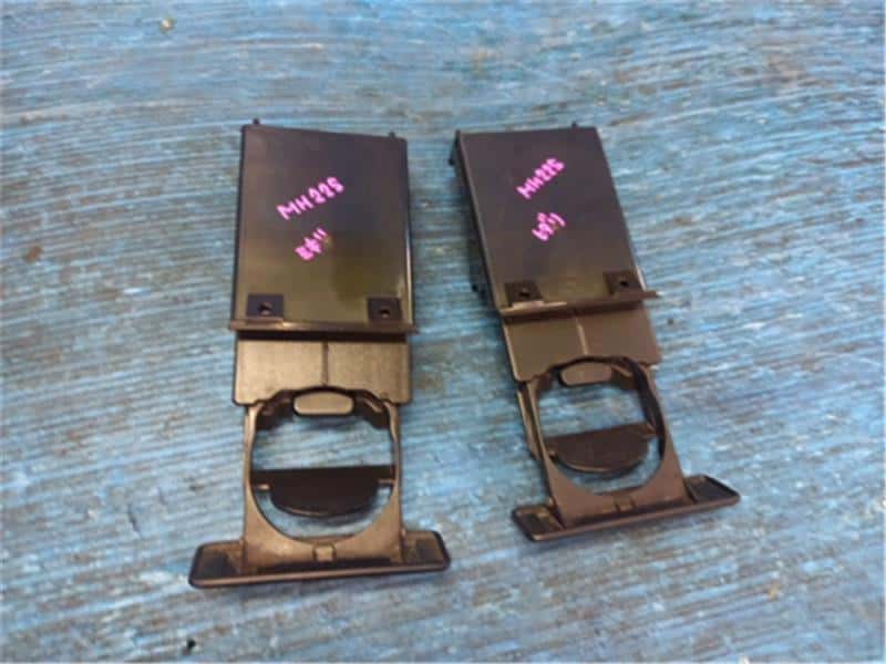 Cup Holder SUZUKI Wagon R 2007 DBA-MH22S — photo 1