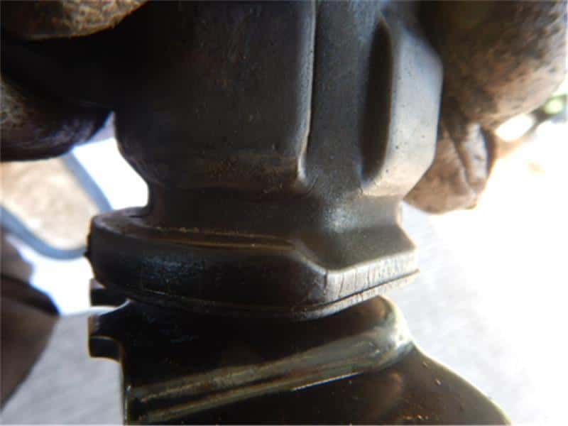 Front Right Lower Control Arm HONDA Acty 2014 EBD-HA9 — photo 3