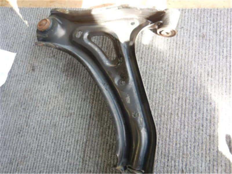 Front Right Lower Control Arm HONDA Acty 2014 EBD-HA9 — photo 4